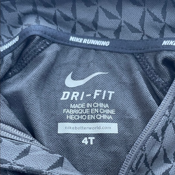 Toddler Boys Nike Black Geometric Dri-FIT Half-Zip Pullover Size 4T - Picture 4 of 6